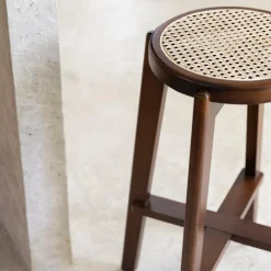 Ygo Barstoel OLAF Beech Wood Walnut ZH66| Barkrukken