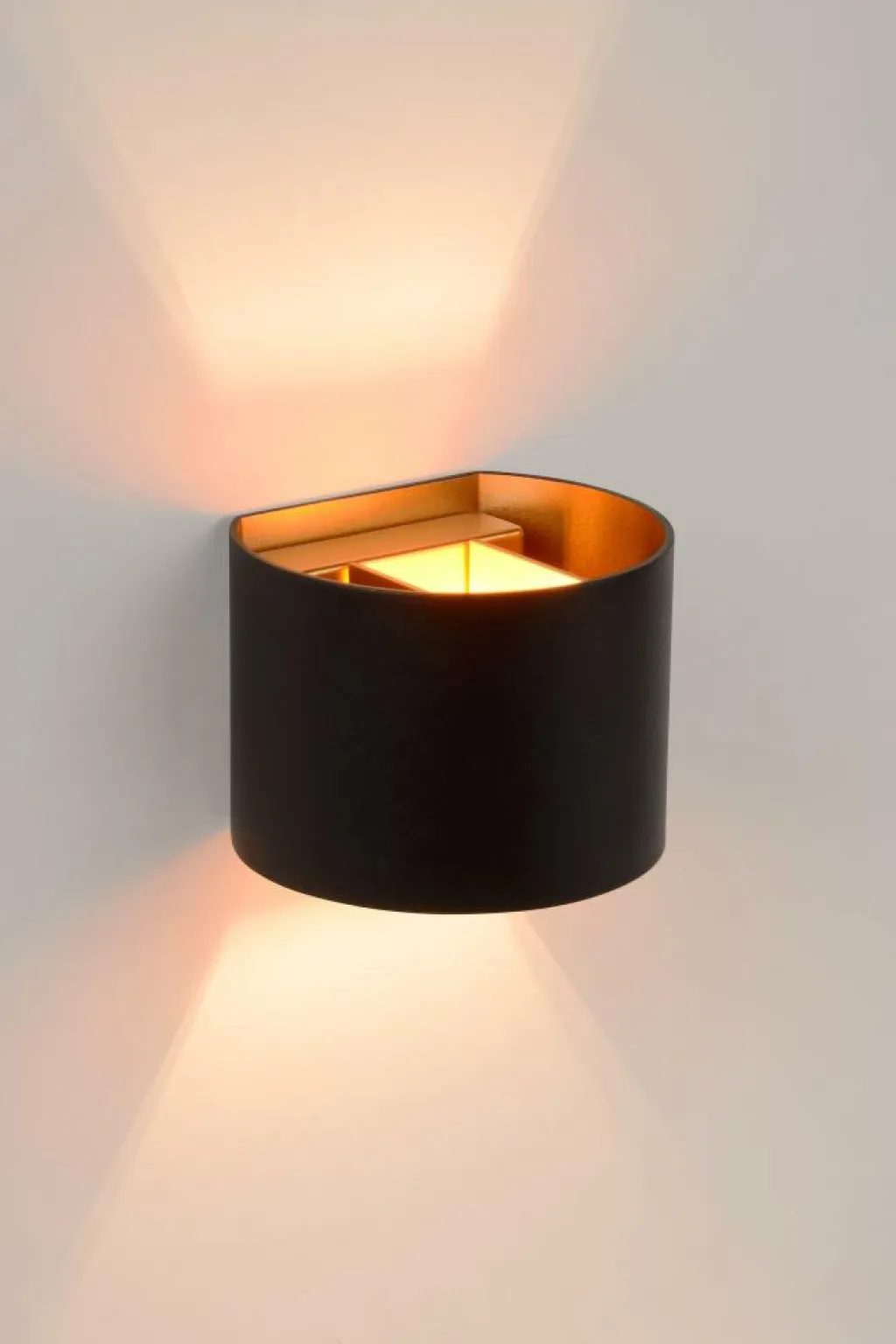 Ygo Wandspot XIO Zwart| Wandlampen