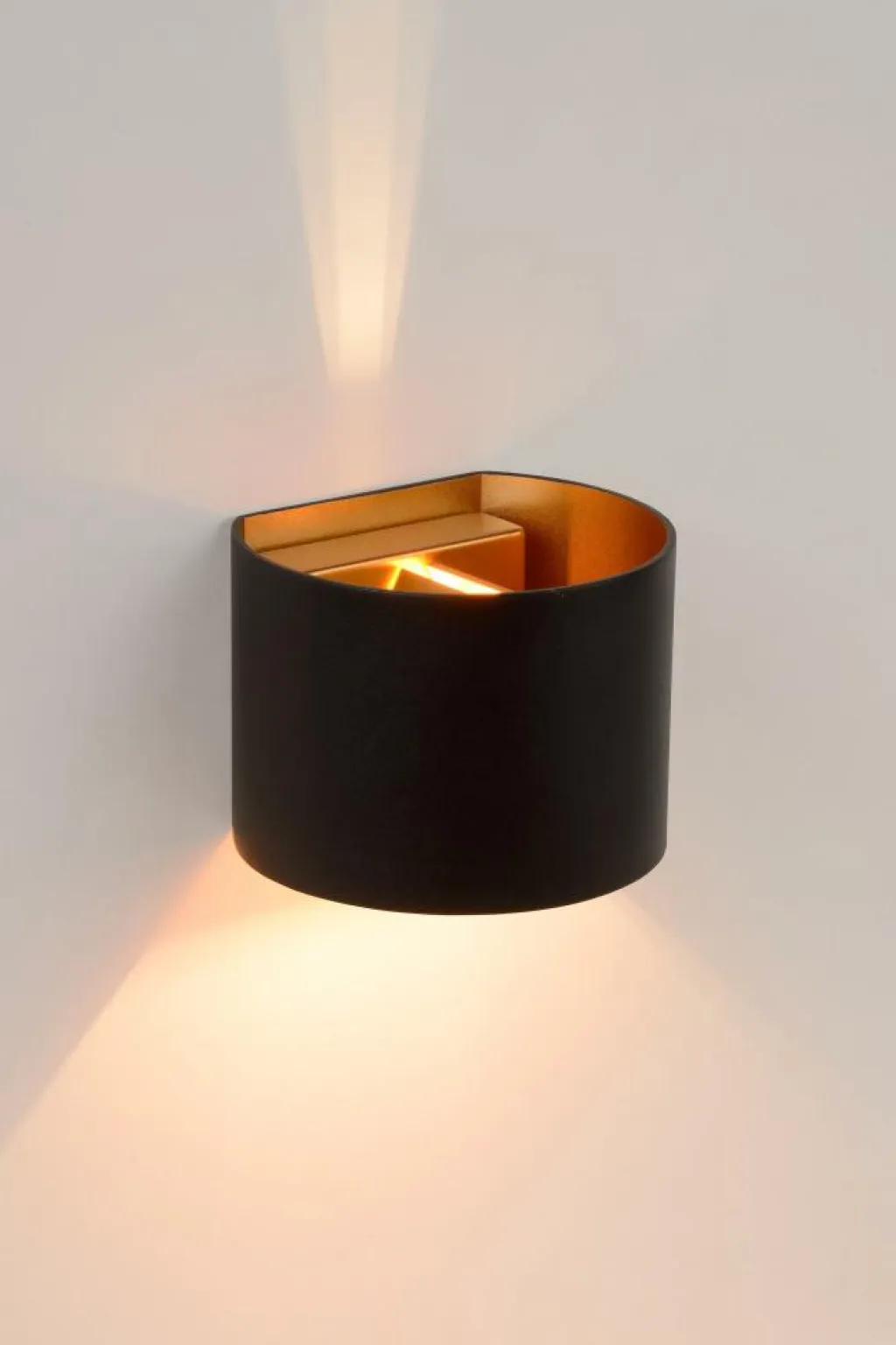 Ygo Wandspot XIO Zwart| Wandlampen